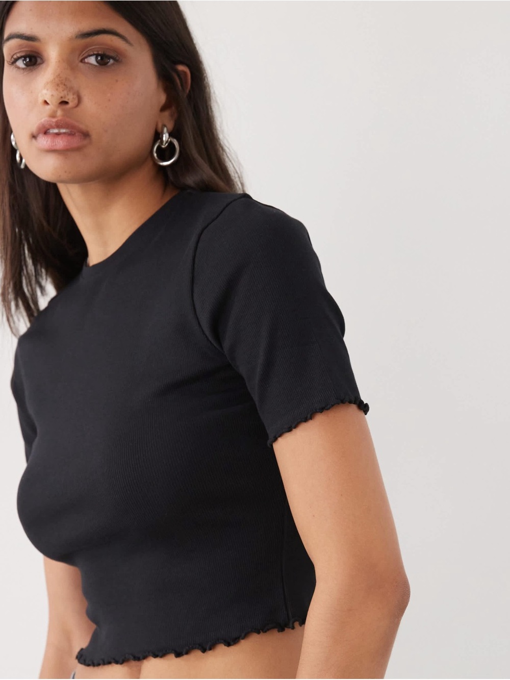 Missguided Black Ribbed Lettuce-Edge Crop Tee